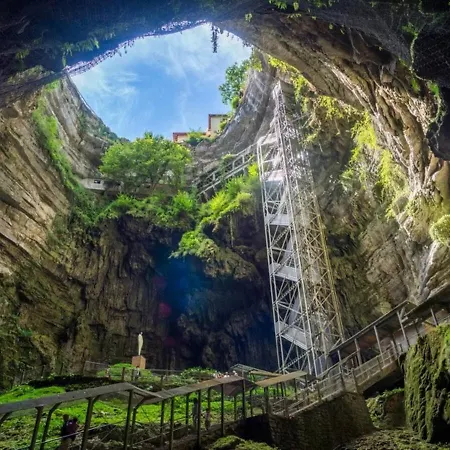 Le Sechoir Pool Terrace Air Conditioning